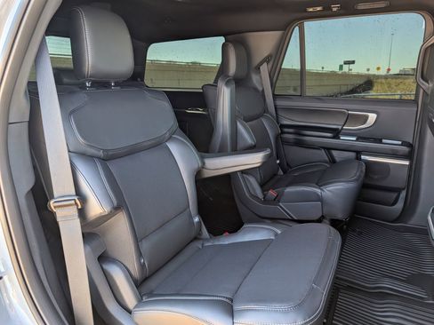 New 2026 Ford Expedition Platinum w/ Stealth Appearance Package image 24