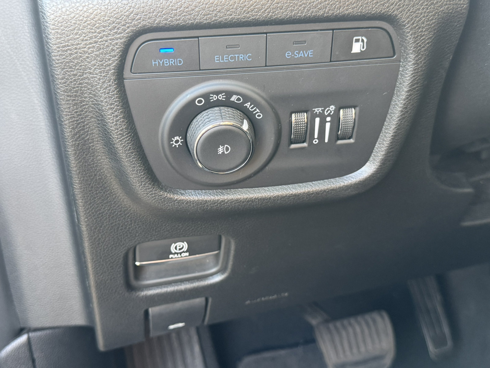 Used 2024 Jeep Grand Cherokee Limited 4xe AWD/4WD image 37