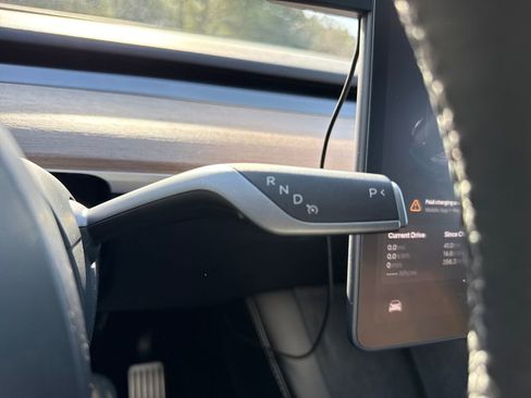 Used 2023 Tesla Model Y Long Range image 21