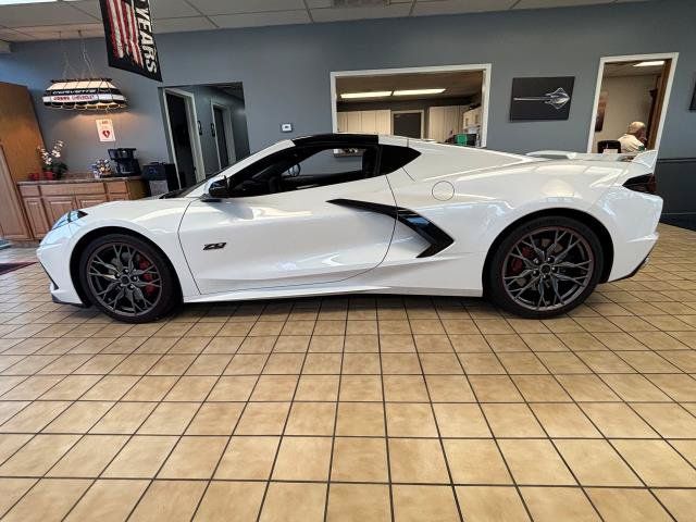 Used 2023 Chevrolet Corvette Stingray Premium Cpe w/ Z51 Performance Package RWD image 2
