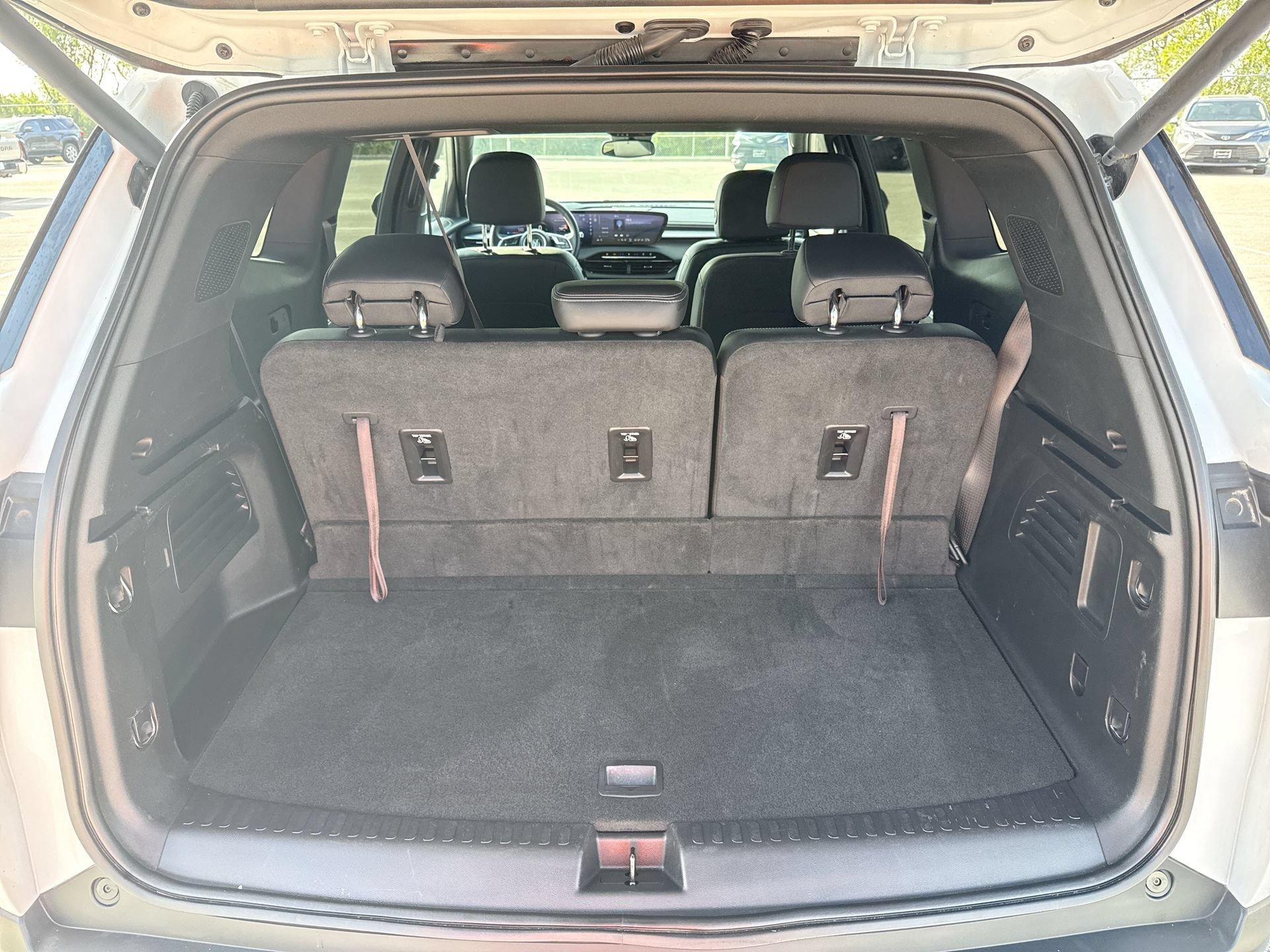 Used 2025 Buick Enclave Preferred FWD image 20