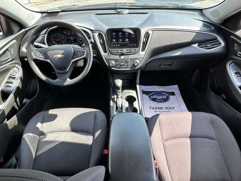 Used 2022 Chevrolet Malibu LS FWD image 9