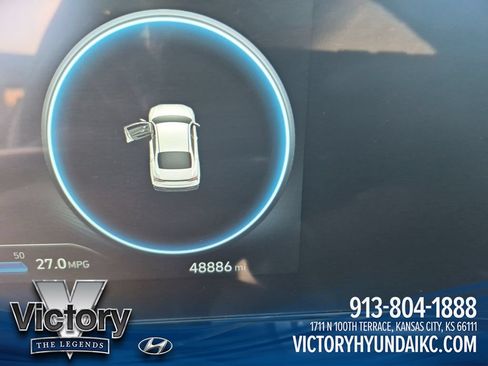 Used 2024 Hyundai Elantra Limited FWD image 16