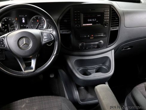 Used 2016 Mercedes-Benz Metris image 17