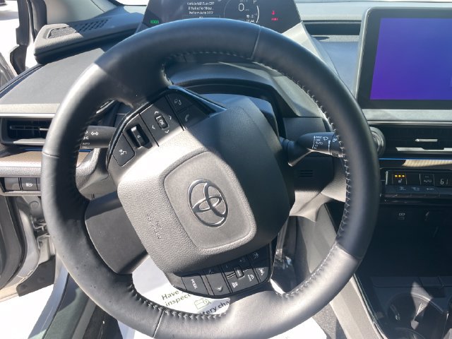Used 2023 Toyota Prius XLE AWD/4WD image 25
