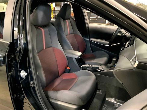 Used 2024 Toyota Corolla SE image 7