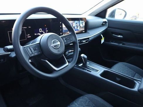New 2026 Nissan Kicks SV w/ SV Premium Package FWD image 8