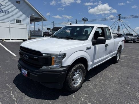 Used 2021 Ford F150 XLT RWD image 2