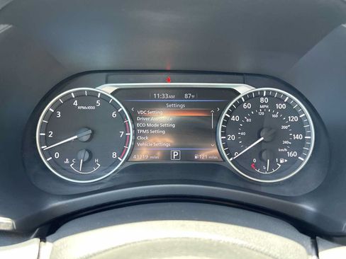 Used 2022 Nissan Sentra SV FWD image 10