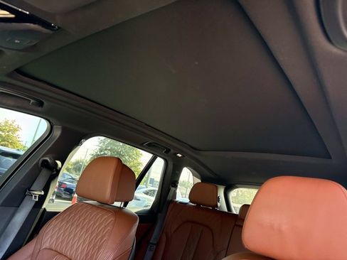 Used 2024 BMW X5 xDrive40i w/ M Sport Package AWD/4WD image 22
