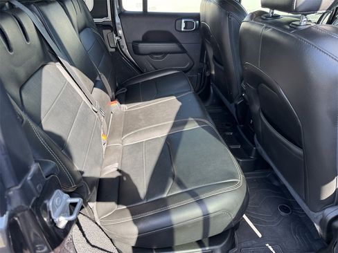 Used 2023 Jeep Wrangler Unlimited Sahara w/ Cold Weather Group image 21