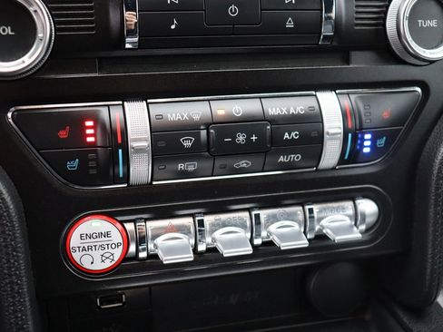 Used 2015 Ford Mustang Premium image 30