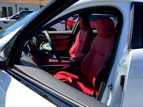 New 2026 Jaguar F-PACE R-Dynamic S image 10