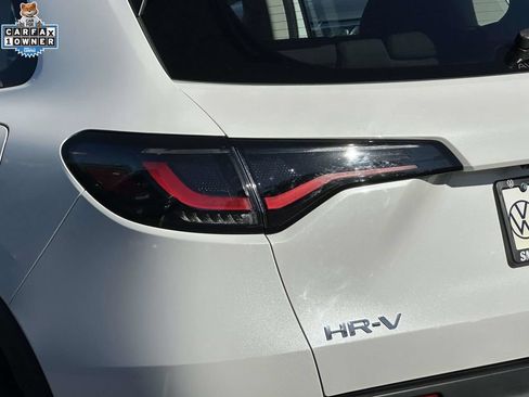 Used 2024 Honda HR-V LX image 9