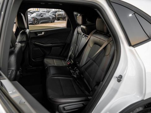 Used 2025 Ford Escape ST-Line image 40