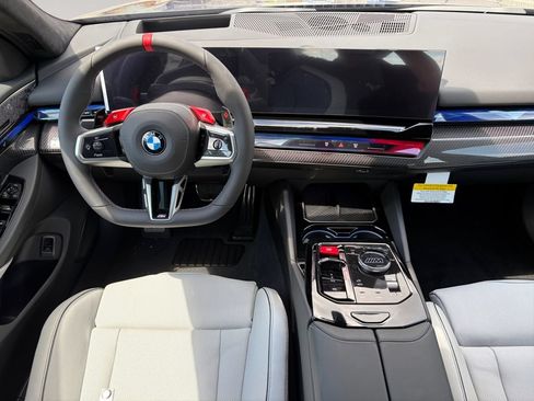 New 2027 BMW M5 AWD/4WD image 10