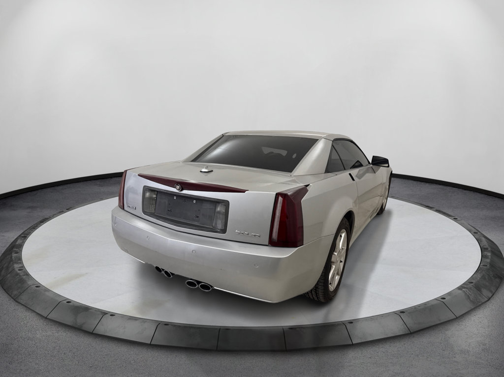 Used 2004 Cadillac XLR RWD image 6