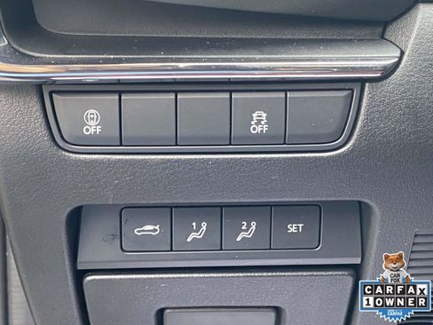 Used 2023 MAZDA MAZDA3 s image 19