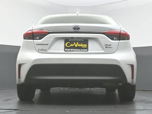 Used 2025 Toyota Corolla XLE FWD image 45