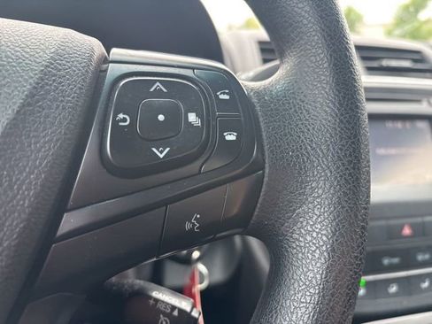 Used 2016 Toyota Camry LE image 14
