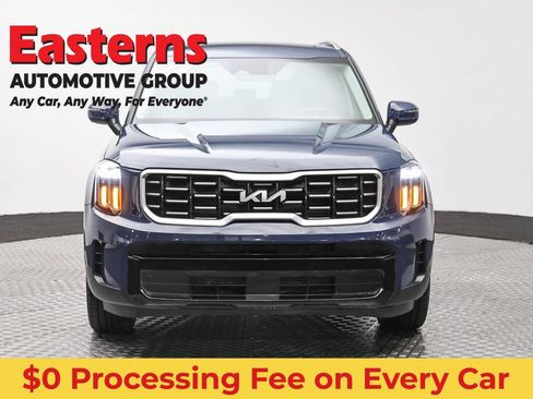 Used 2025 Kia Telluride S FWD image 2