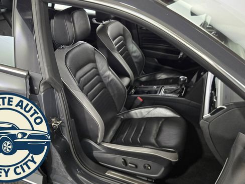 Used 2021 Volkswagen Arteon SEL Premium image 36