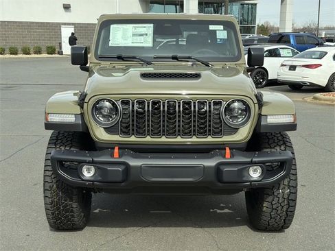 New 2026 Jeep Gladiator Mojave image 16