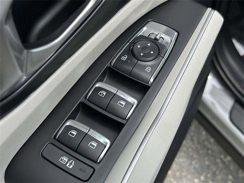 New 2025 Kia Sorento S image 8