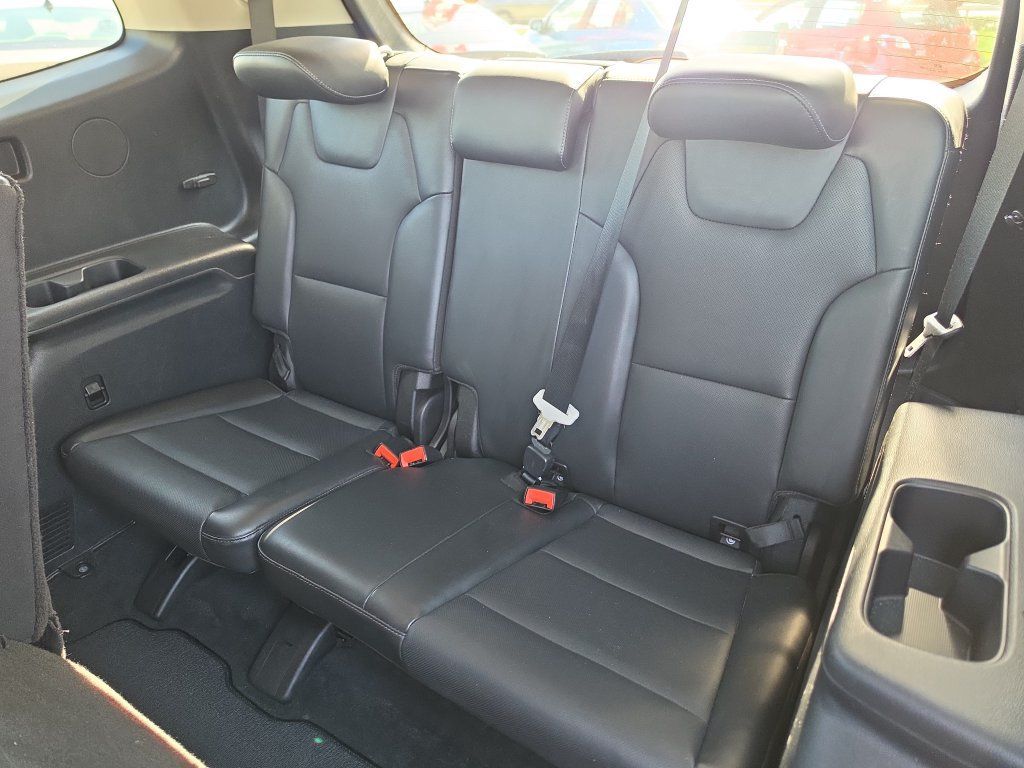 Used 2021 Kia Telluride LX FWD image 12