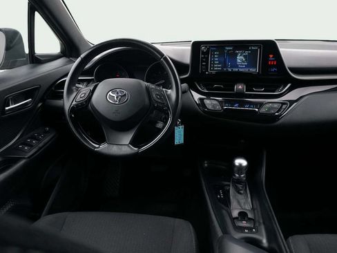 Used 2018 Toyota C-HR XLE FWD image 17