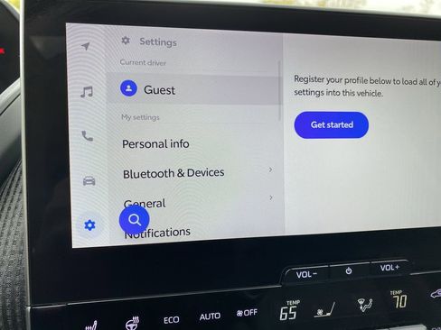 Used 2024 Toyota bZ4X XLE image 31
