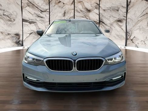Used 2018 BMW 530i RWD image 2