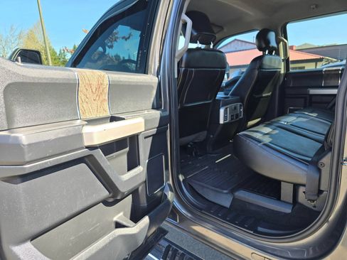 Used 2017 Ford F350 Lariat w/ Lariat Value Package AWD/4WD image 31