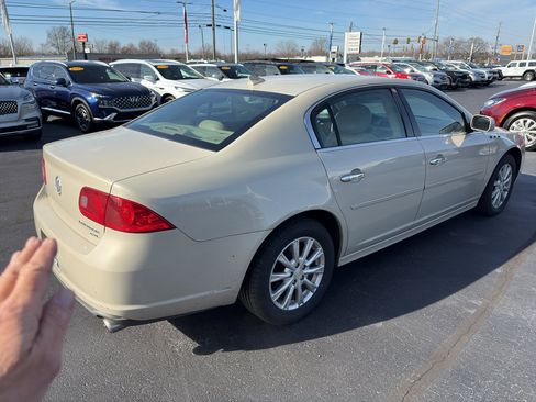 Used 2011 Buick Lucerne CXL image 5