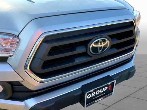 Used 2023 Toyota Tacoma SR5 w/ Technology Package AWD/4WD image 25