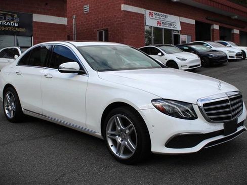 Used 2017 Mercedes-Benz E 300 image 7