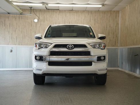 Used 2016 Toyota 4Runner Limited AWD/4WD image 2