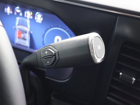 Used 2023 Ford F250 Platinum w/ FX4 Off-Road Package image 20