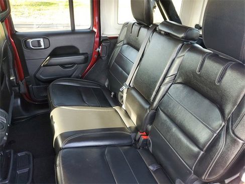 Used 2021 Jeep Wrangler Unlimited Sahara w/ Cold Weather Group image 28