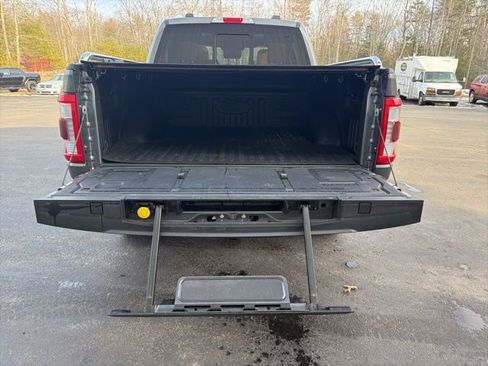 Used 2022 Ford F150 Platinum w/ FX4 Off-Road Package image 5