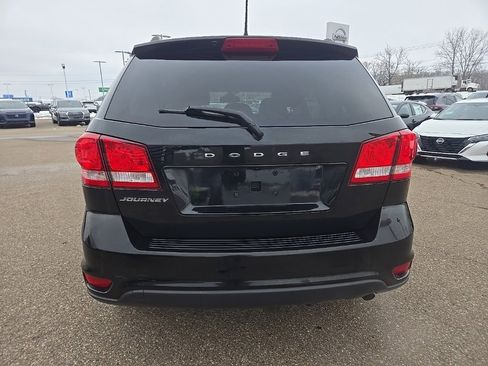 Used 2019 Dodge Journey SE w/ Premium Group image 6