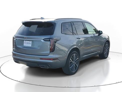 Certified 2024 Cadillac XT6 Sport w/ Technology Package AWD/4WD image 4