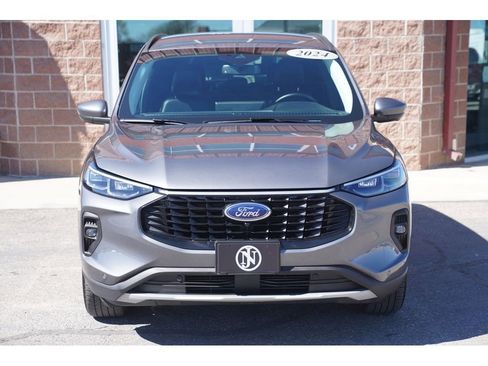 Used 2024 Ford Escape Platinum image 2