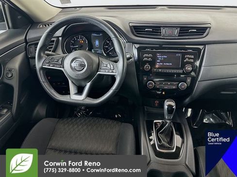 Used 2017 Nissan Rogue SV AWD/4WD image 24