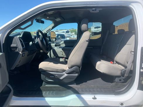 Used 2018 Ford F250 XLT w/ XLT Value Package image 11