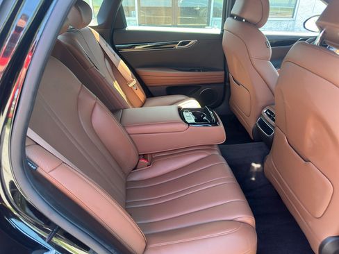 Used 2024 Genesis G80 2.5T image 12