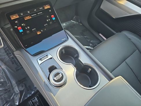 New 2026 Cadillac Vistiq Luxury w/ LPO, Floor Liner Package image 26