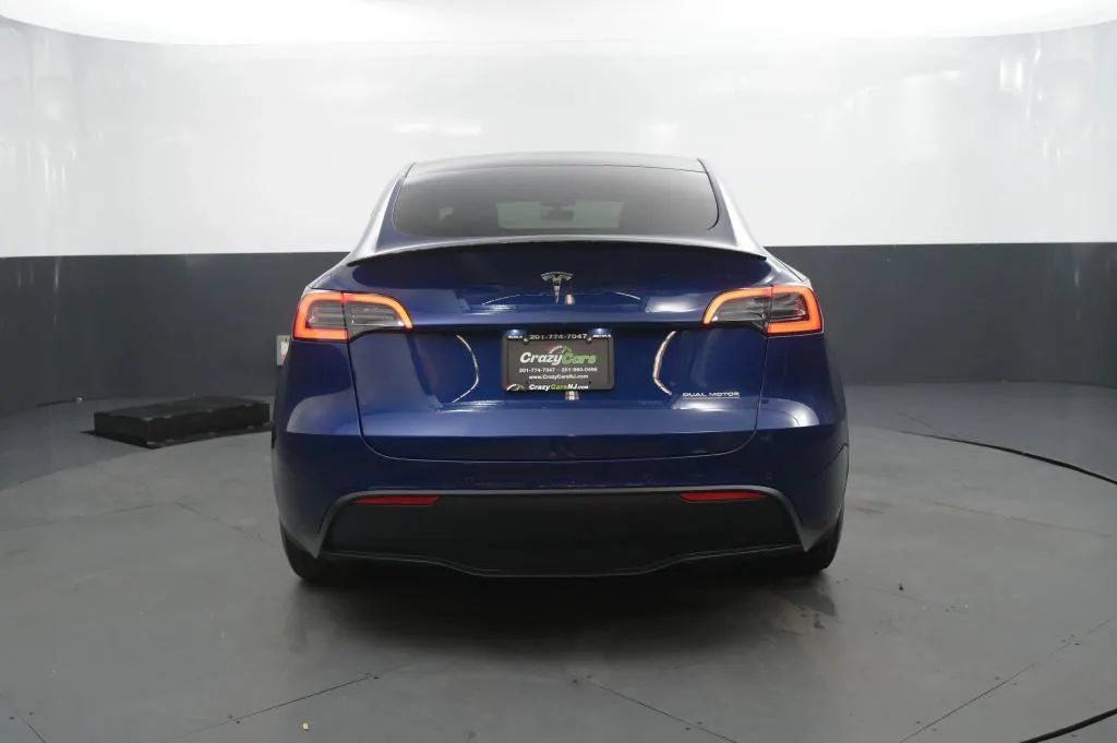 Used 2022 Tesla Model Y Performance AWD/4WD image 4