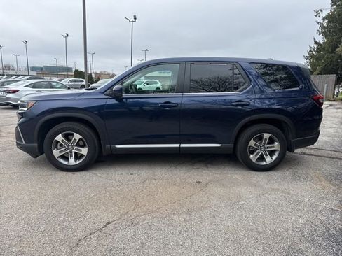 Certified 2025 Honda Pilot EX-L image 5