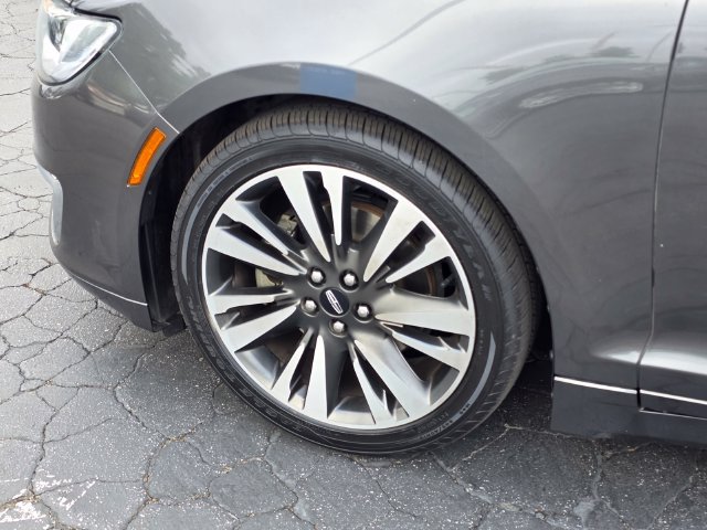 Used 2018 Lincoln MKZ Reserve FWD image 5